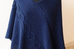 poncho-treccia-blu